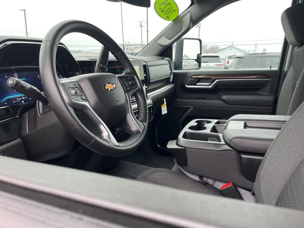 2025 Chevrolet Silverado 2500HD LT