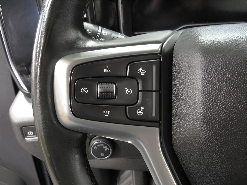 2025 Chevrolet Silverado 1500 LT w/ 22" Wheels *CarBravo Certified*