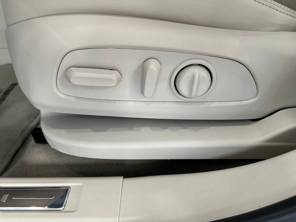 2023 GMC Acadia Denali Ultimate Package