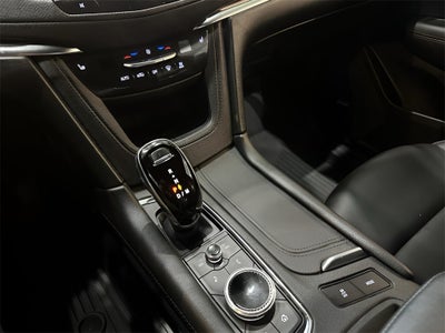 2022 Cadillac XT5 Luxury