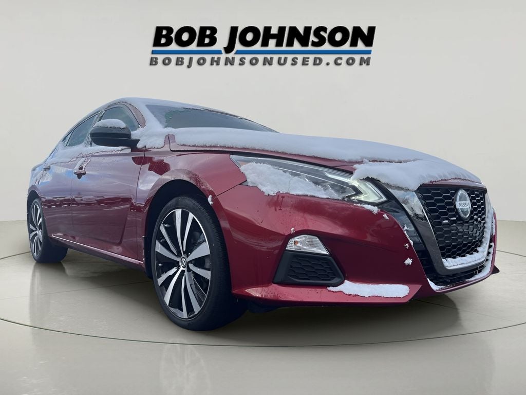 2022 Nissan Altima SR