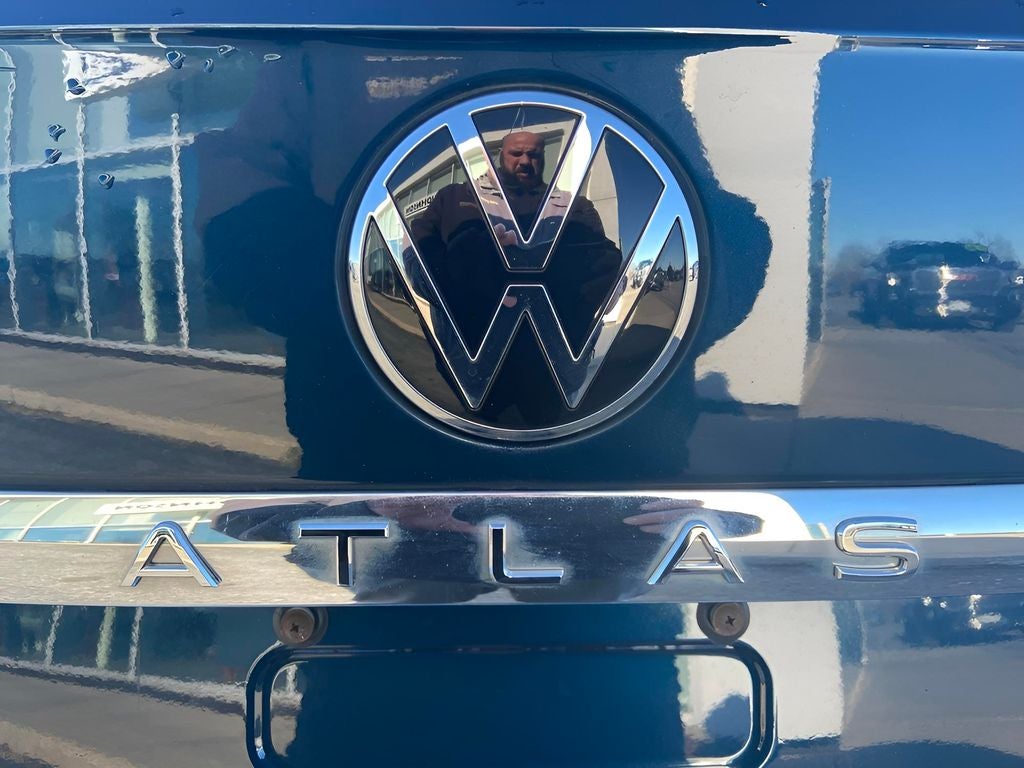 2023 Volkswagen Atlas 3.6L V6 SE w/Technology