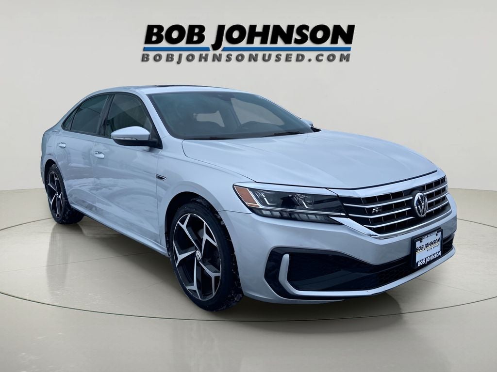2020 Volkswagen Passat R-Line