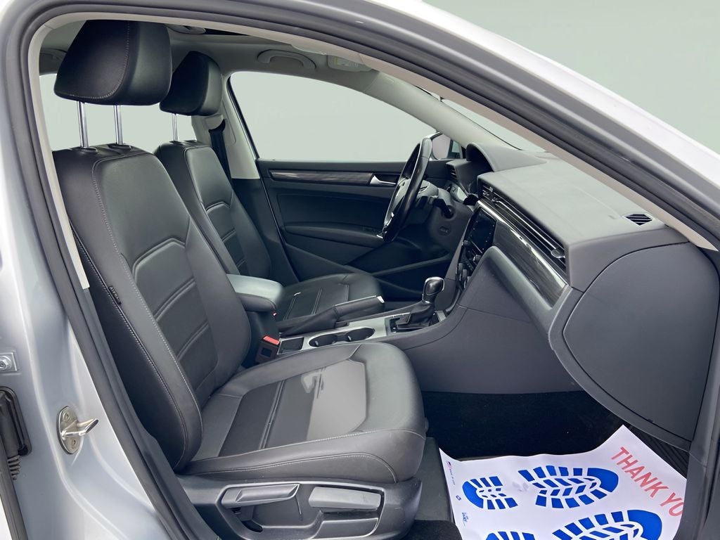 2020 Volkswagen Passat 2.0T R-Line