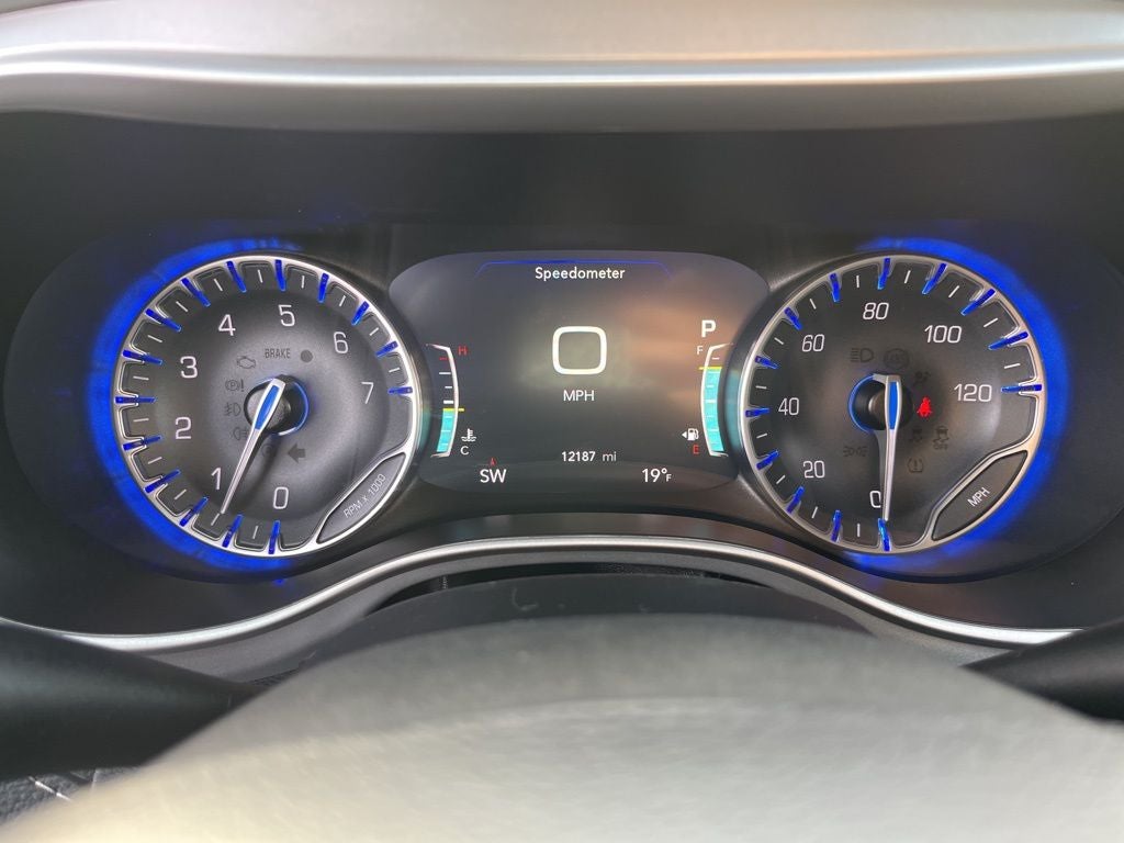 2024 Chrysler Pacifica Touring L S APPERANCE PACKAGE