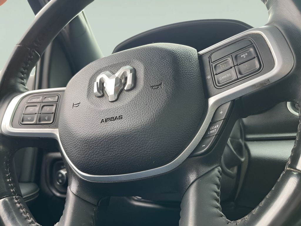 2022 RAM 3500 Big Horn NIGHT EDITION/5TH WHEEL/DUALLY