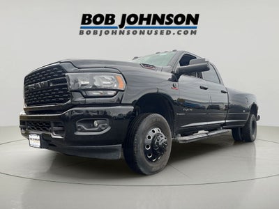 2022 RAM 3500 Big Horn NIGHT EDITION/5TH WHEEL/DUALLY