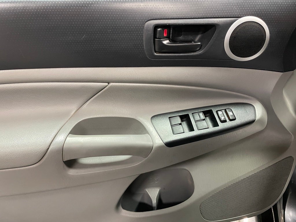 2015 Toyota Tacoma Base V6