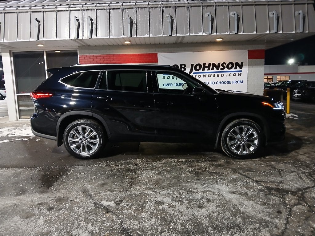 2022 Toyota Highlander Limited