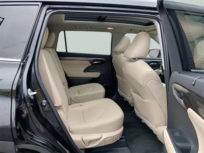 2023 Toyota Highlander Platinum