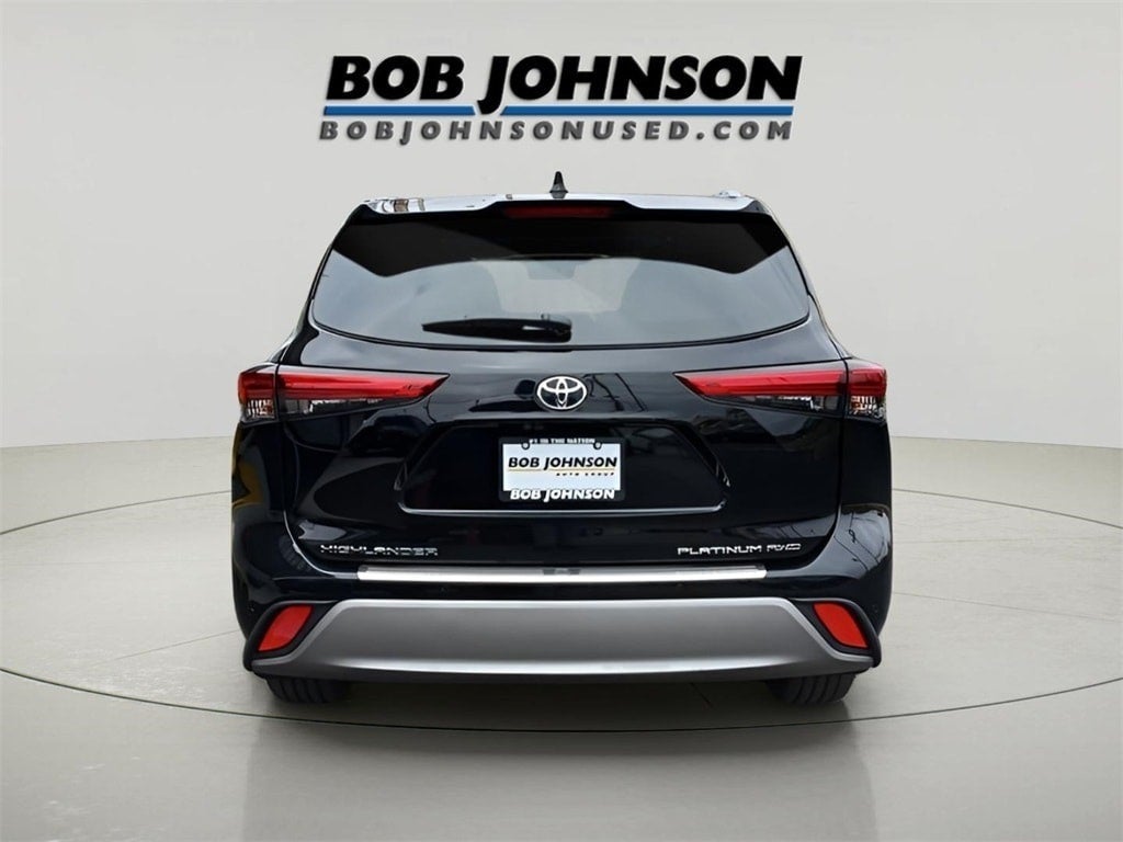 2023 Toyota Highlander Platinum