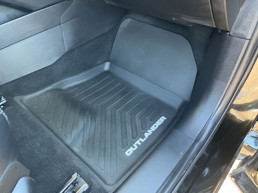 2023 Mitsubishi Outlander PHEV SEL