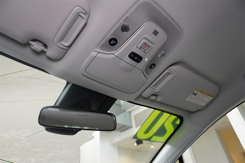 2020 Toyota Prius Prime XLE 55 MPG!!!