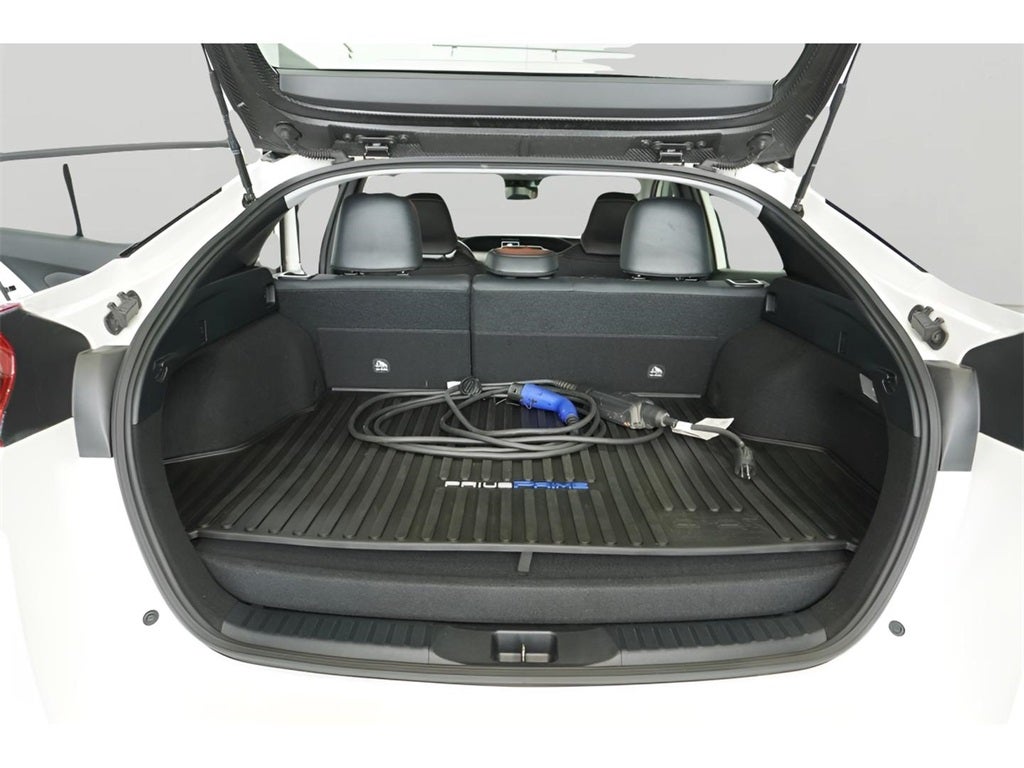 2020 Toyota Prius Prime XLE 55 MPG!!!