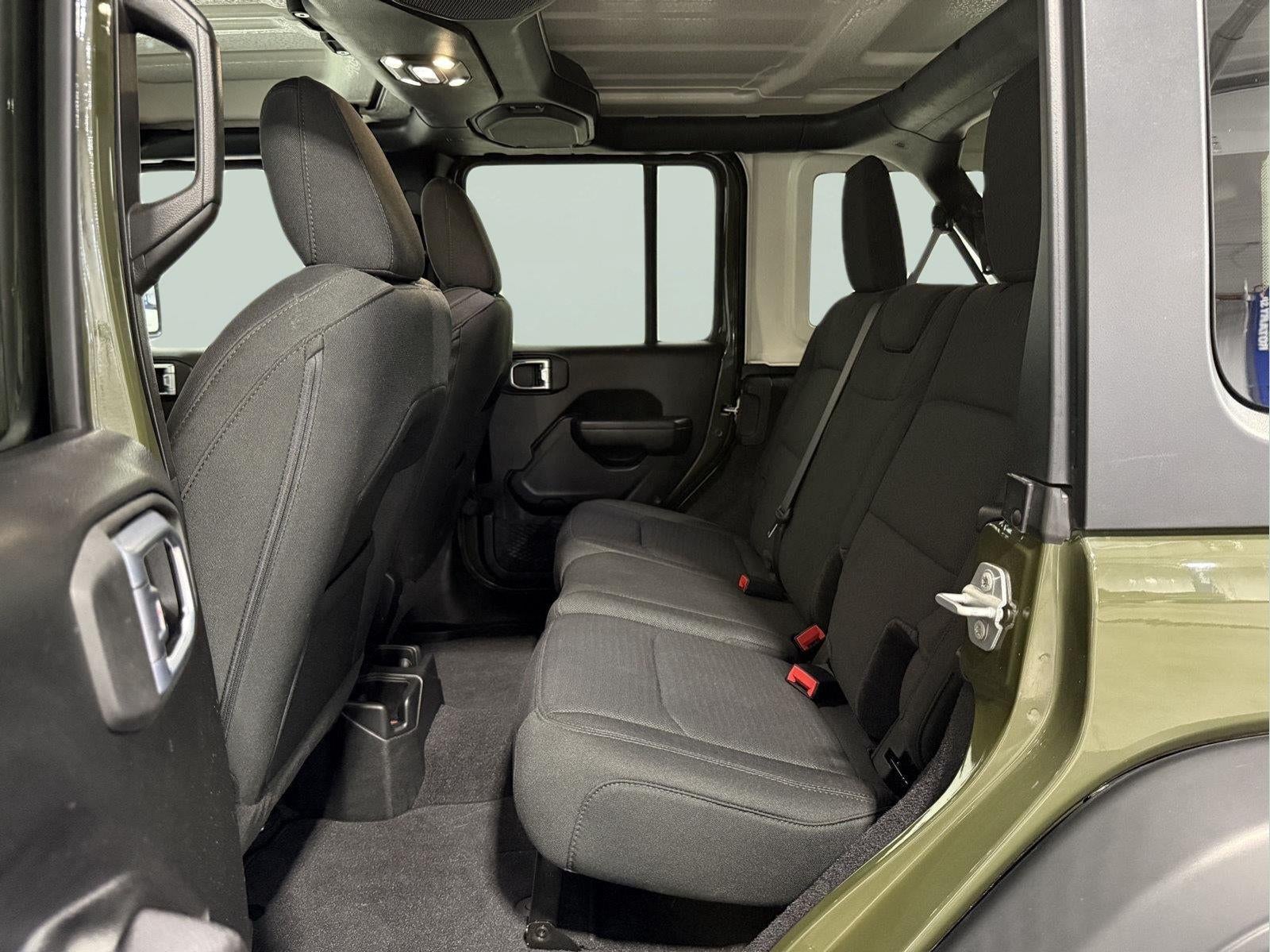 2021 Jeep Wrangler Unlimited Willys 4x4