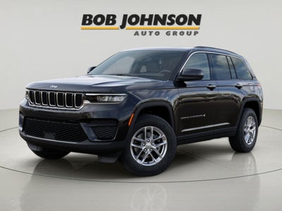 2025 Jeep Grand Cherokee GRAND CHEROKEE LAREDO X 4X4
