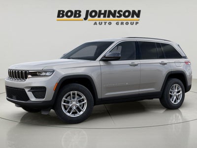 2025 Jeep Grand Cherokee GRAND CHEROKEE LAREDO X 4X4