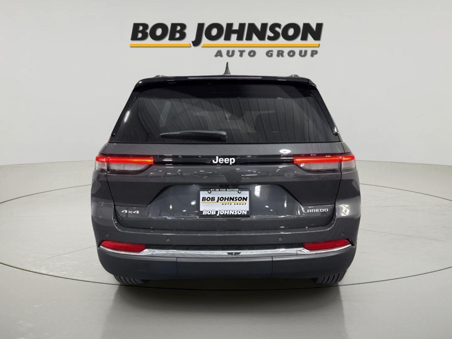 2025 Jeep Grand Cherokee GRAND CHEROKEE LAREDO X 4X4