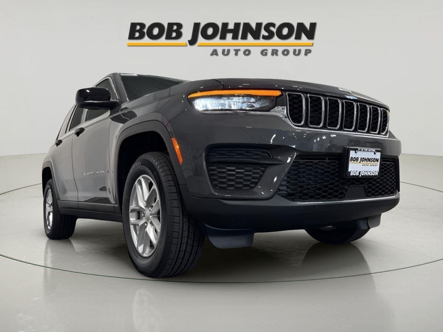 2025 Jeep Grand Cherokee GRAND CHEROKEE LAREDO X 4X4