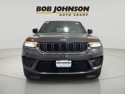 2025 Jeep Grand Cherokee GRAND CHEROKEE LAREDO X 4X4