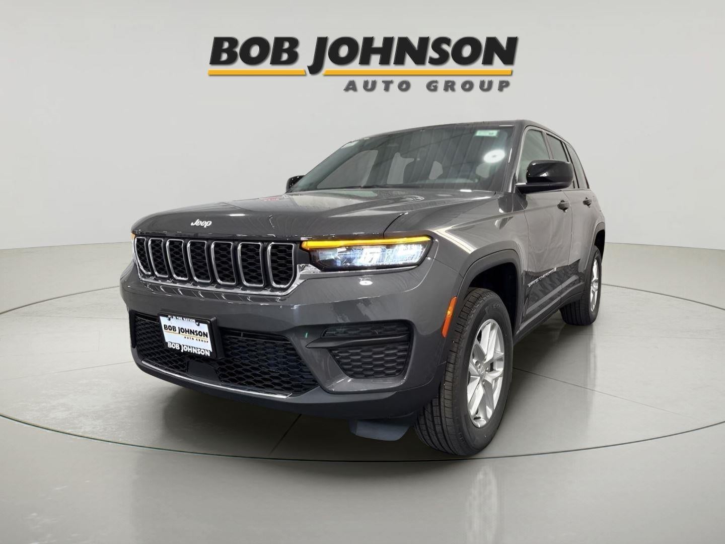 2025 Jeep Grand Cherokee GRAND CHEROKEE LAREDO X 4X4