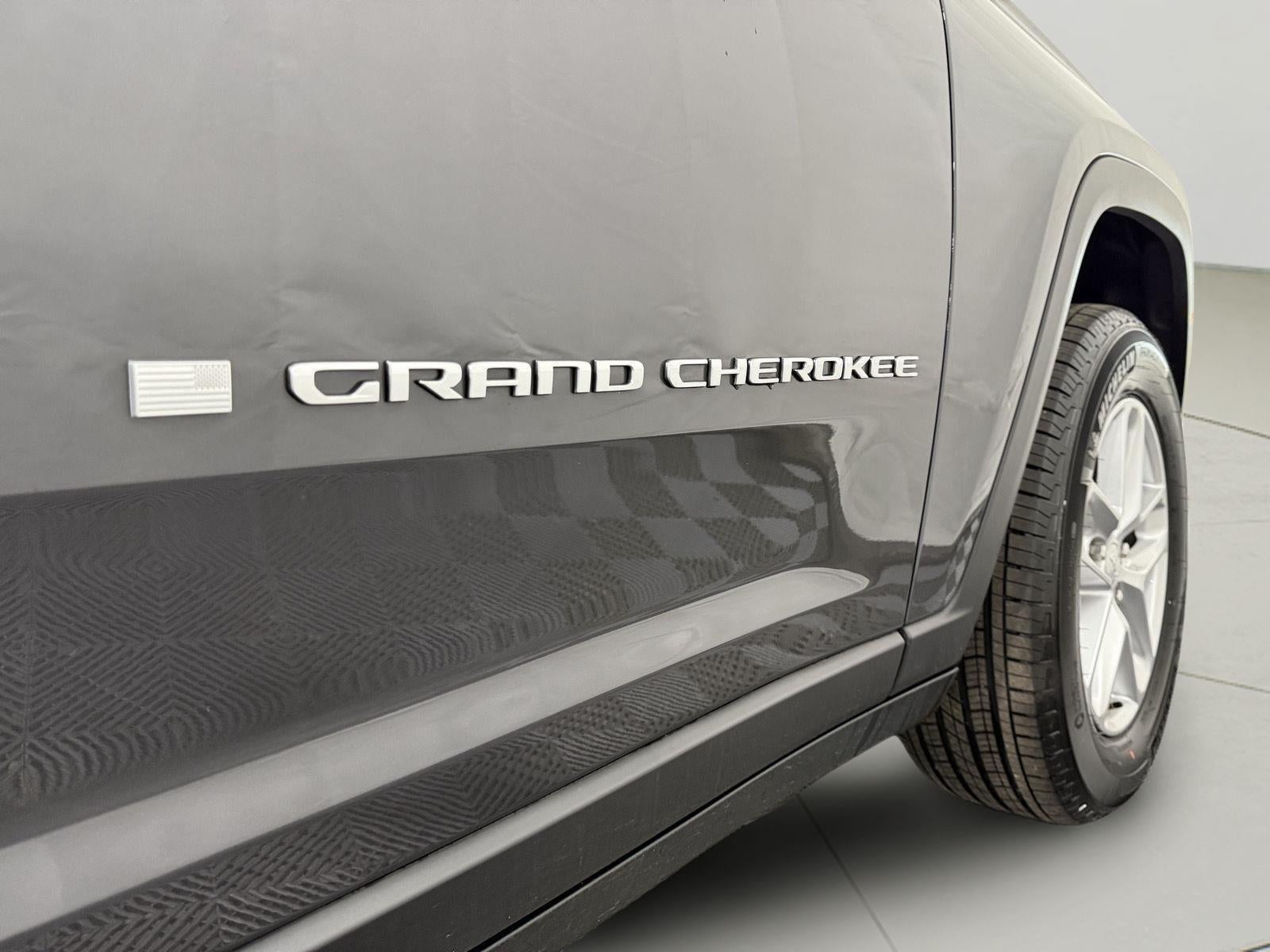 2025 Jeep Grand Cherokee GRAND CHEROKEE LAREDO X 4X4
