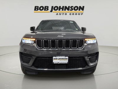 2025 Jeep Grand Cherokee GRAND CHEROKEE LAREDO X 4X4