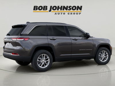 2025 Jeep Grand Cherokee GRAND CHEROKEE LAREDO X 4X4