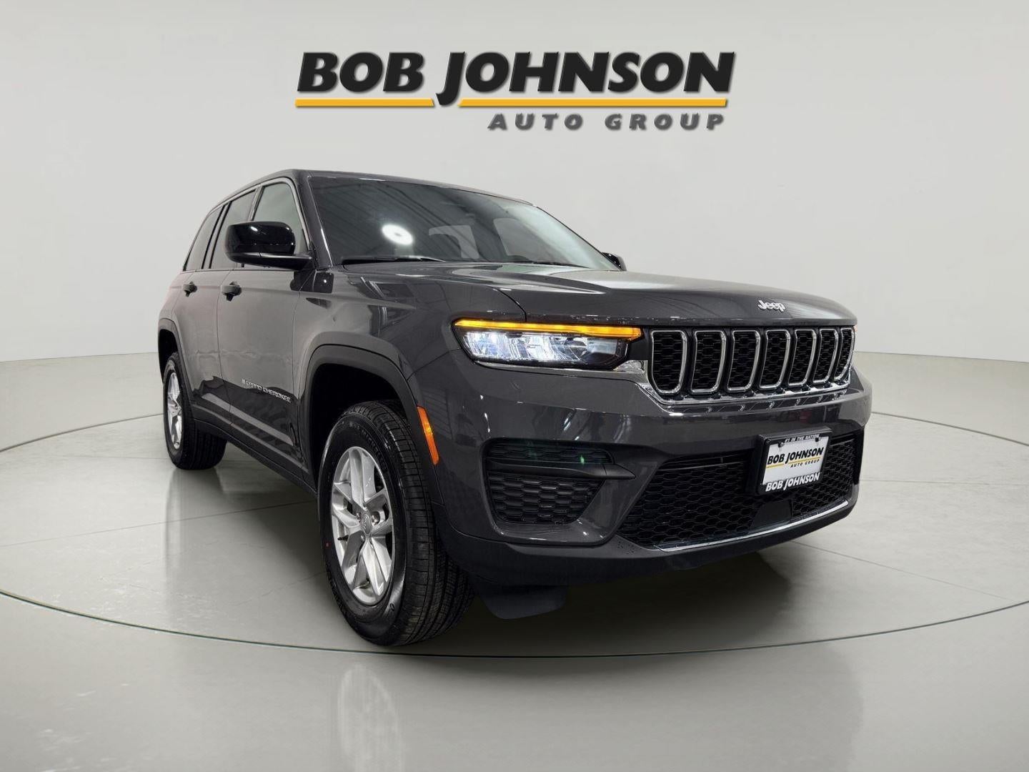 2025 Jeep Grand Cherokee GRAND CHEROKEE LAREDO X 4X4