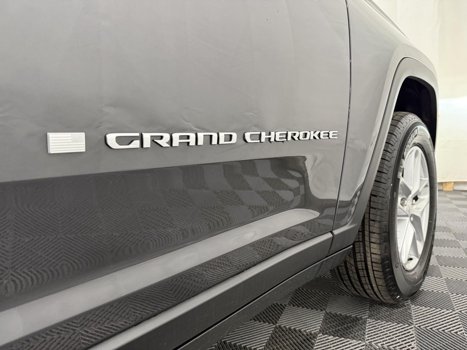 2025 Jeep Grand Cherokee GRAND CHEROKEE LAREDO X 4X4