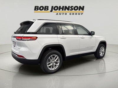 2025 Jeep Grand Cherokee GRAND CHEROKEE LAREDO X 4X4