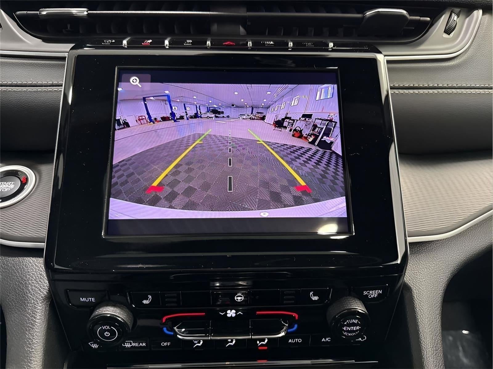 2025 Jeep Grand Cherokee GRAND CHEROKEE LAREDO X 4X4