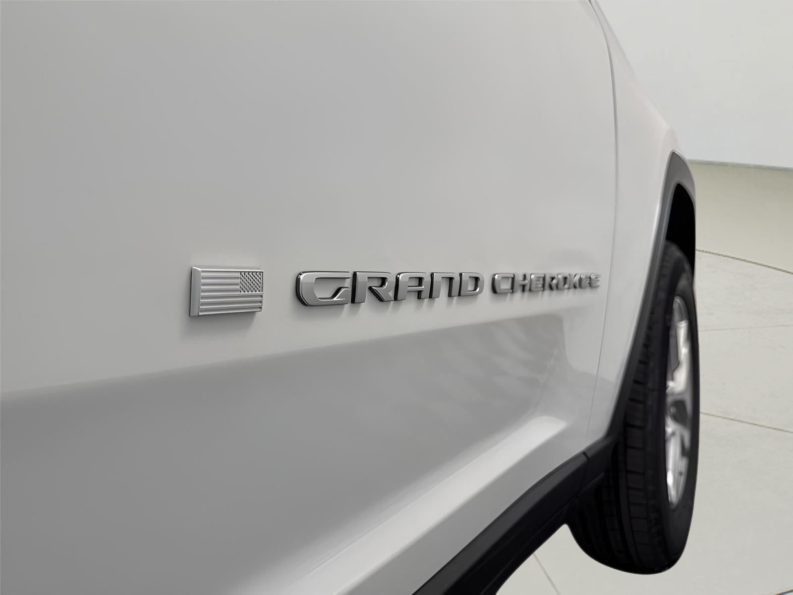 2025 Jeep Grand Cherokee GRAND CHEROKEE LAREDO X 4X4