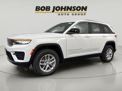 2025 Jeep Grand Cherokee GRAND CHEROKEE LAREDO X 4X4