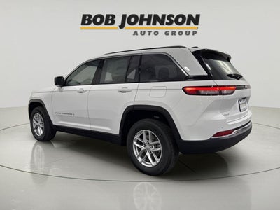 2025 Jeep Grand Cherokee GRAND CHEROKEE LAREDO X 4X4