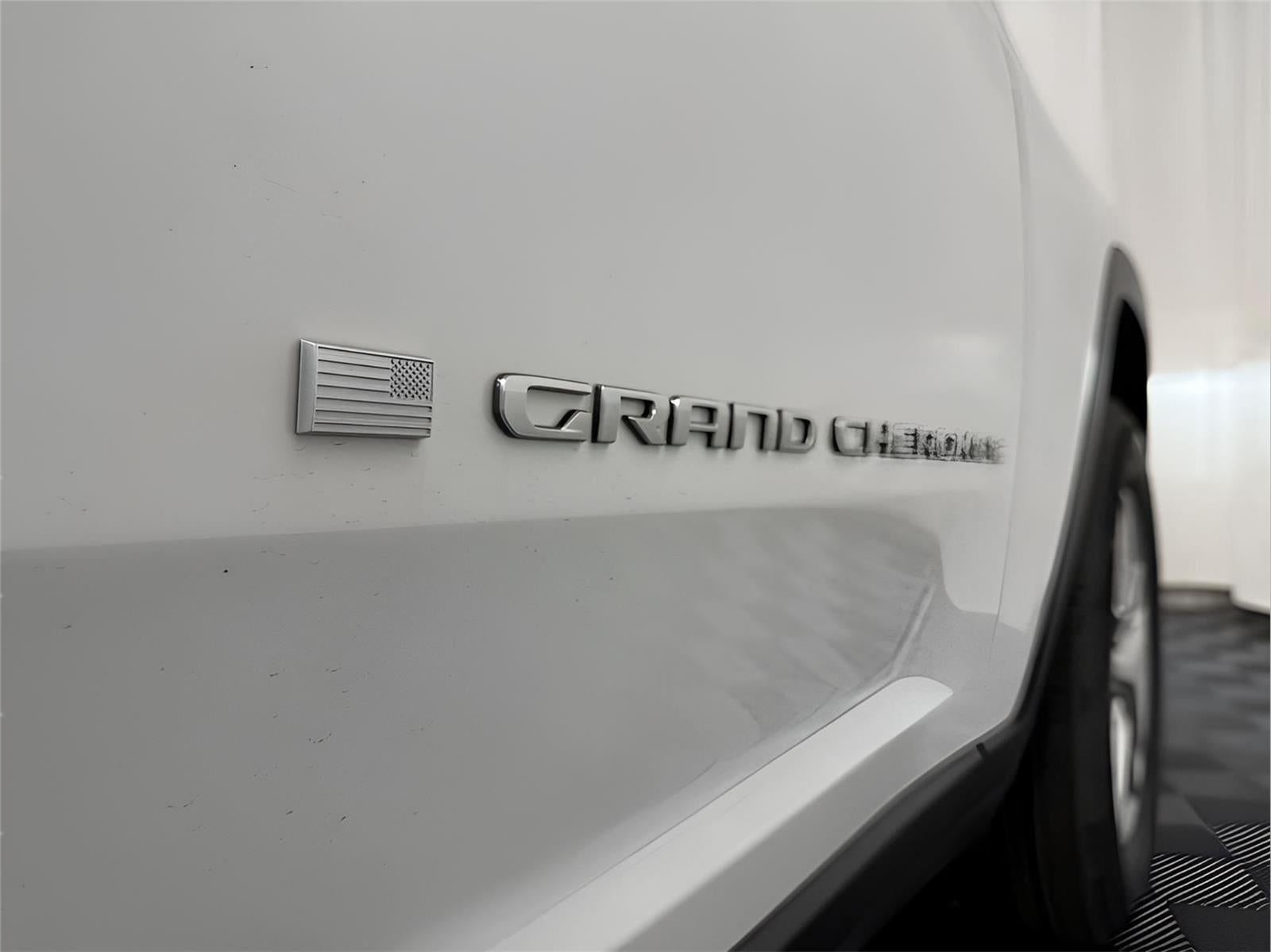 2025 Jeep Grand Cherokee GRAND CHEROKEE LAREDO X 4X4