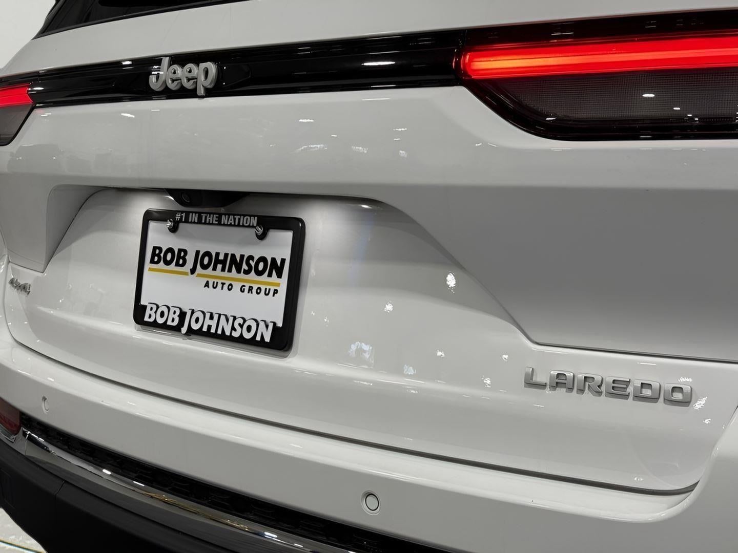 2025 Jeep Grand Cherokee GRAND CHEROKEE LAREDO X 4X4