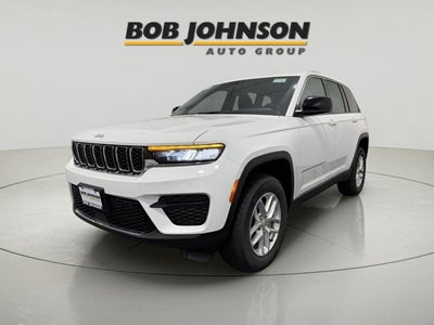 2025 Jeep Grand Cherokee GRAND CHEROKEE LAREDO X 4X4
