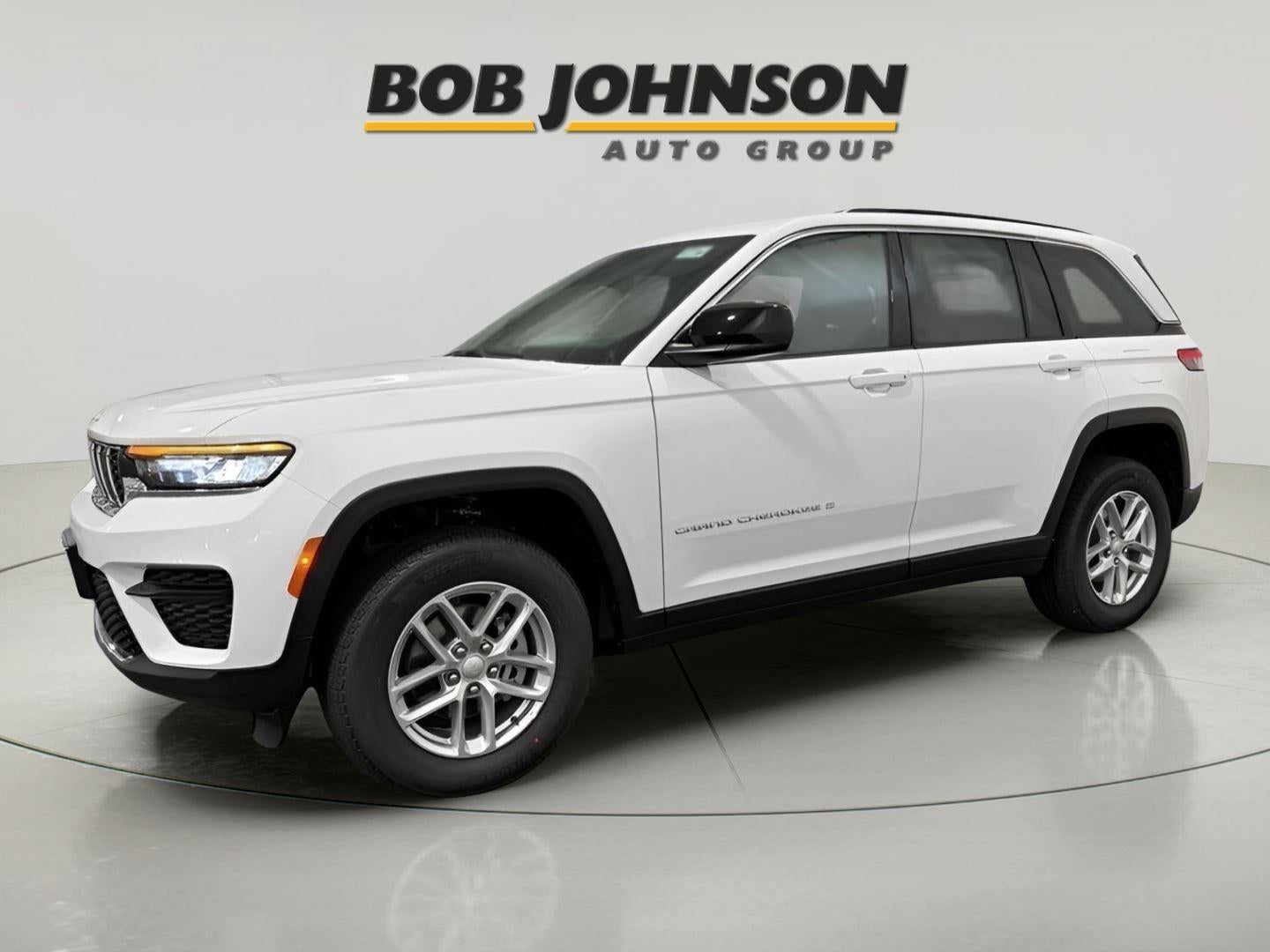 2025 Jeep Grand Cherokee GRAND CHEROKEE LAREDO X 4X4