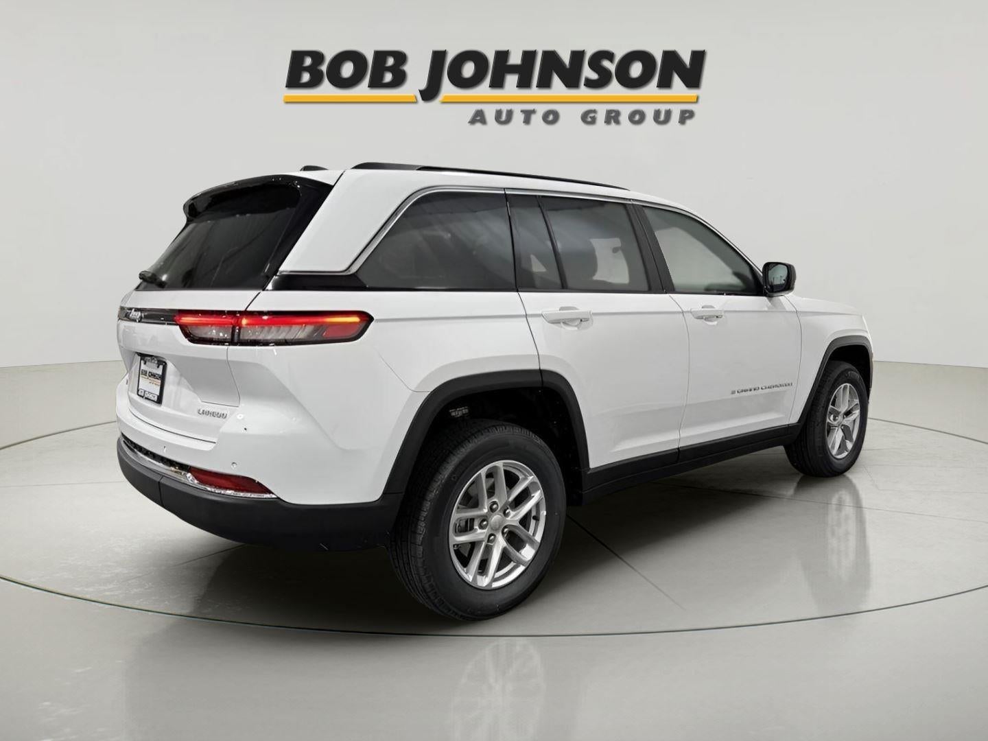 2025 Jeep Grand Cherokee GRAND CHEROKEE LAREDO X 4X4