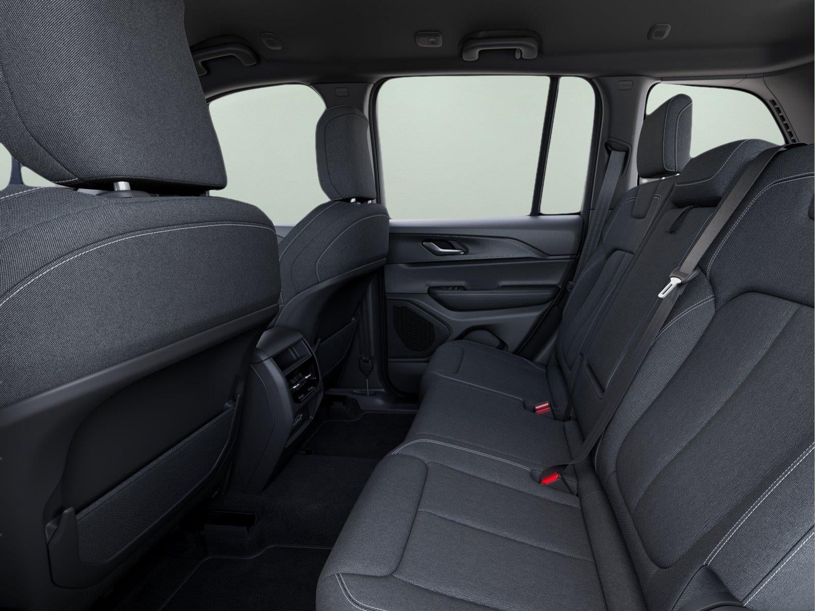 2026 Jeep Grand Cherokee GRAND CHEROKEE LAREDO X 4X4