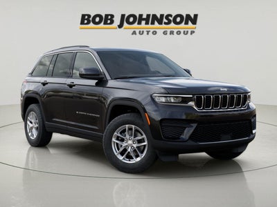 2025 Jeep Grand Cherokee GRAND CHEROKEE LAREDO X 4X4