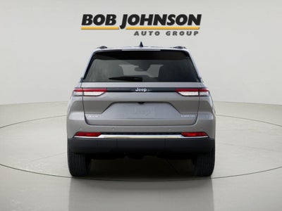 2025 Jeep Grand Cherokee GRAND CHEROKEE LAREDO X 4X4