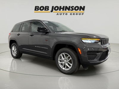 2025 Jeep Grand Cherokee GRAND CHEROKEE LAREDO X 4X4