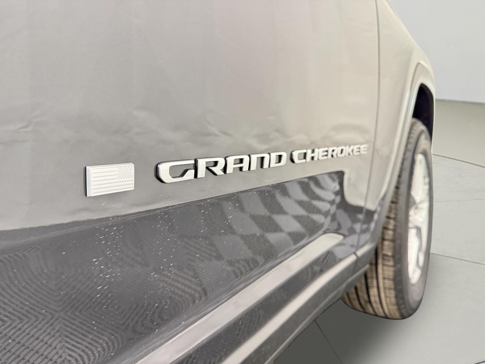 2025 Jeep Grand Cherokee GRAND CHEROKEE LAREDO X 4X4