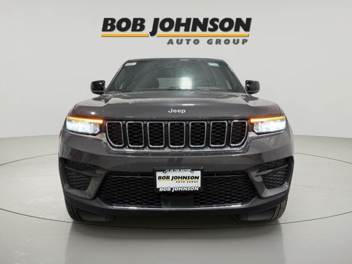 2025 Jeep Grand Cherokee GRAND CHEROKEE LAREDO X 4X4