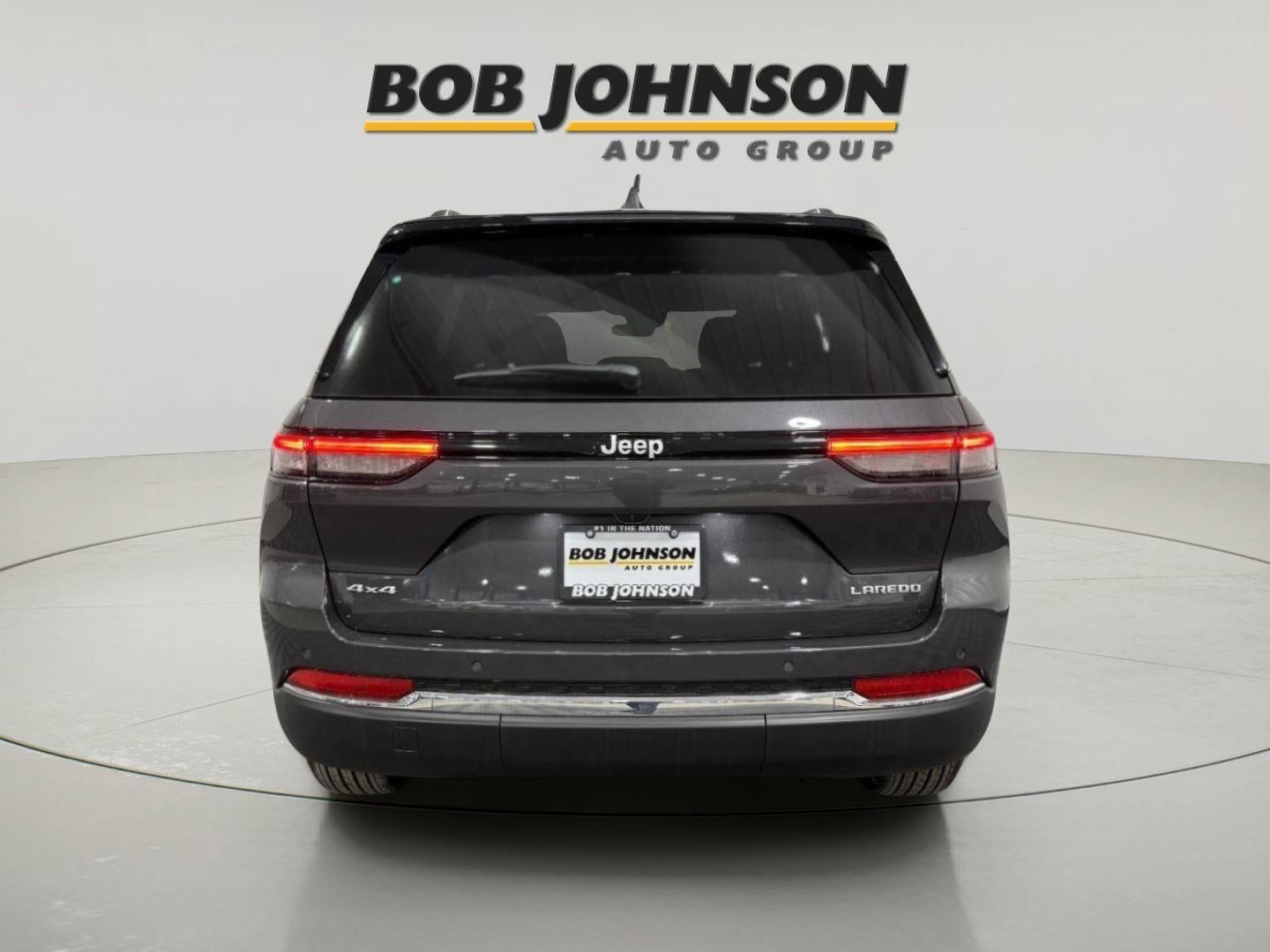 2025 Jeep Grand Cherokee GRAND CHEROKEE LAREDO X 4X4