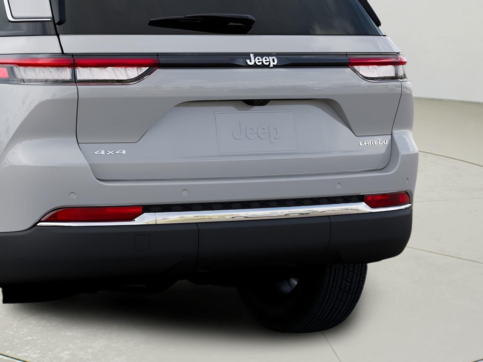 2026 Jeep Grand Cherokee GRAND CHEROKEE LAREDO X 4X4