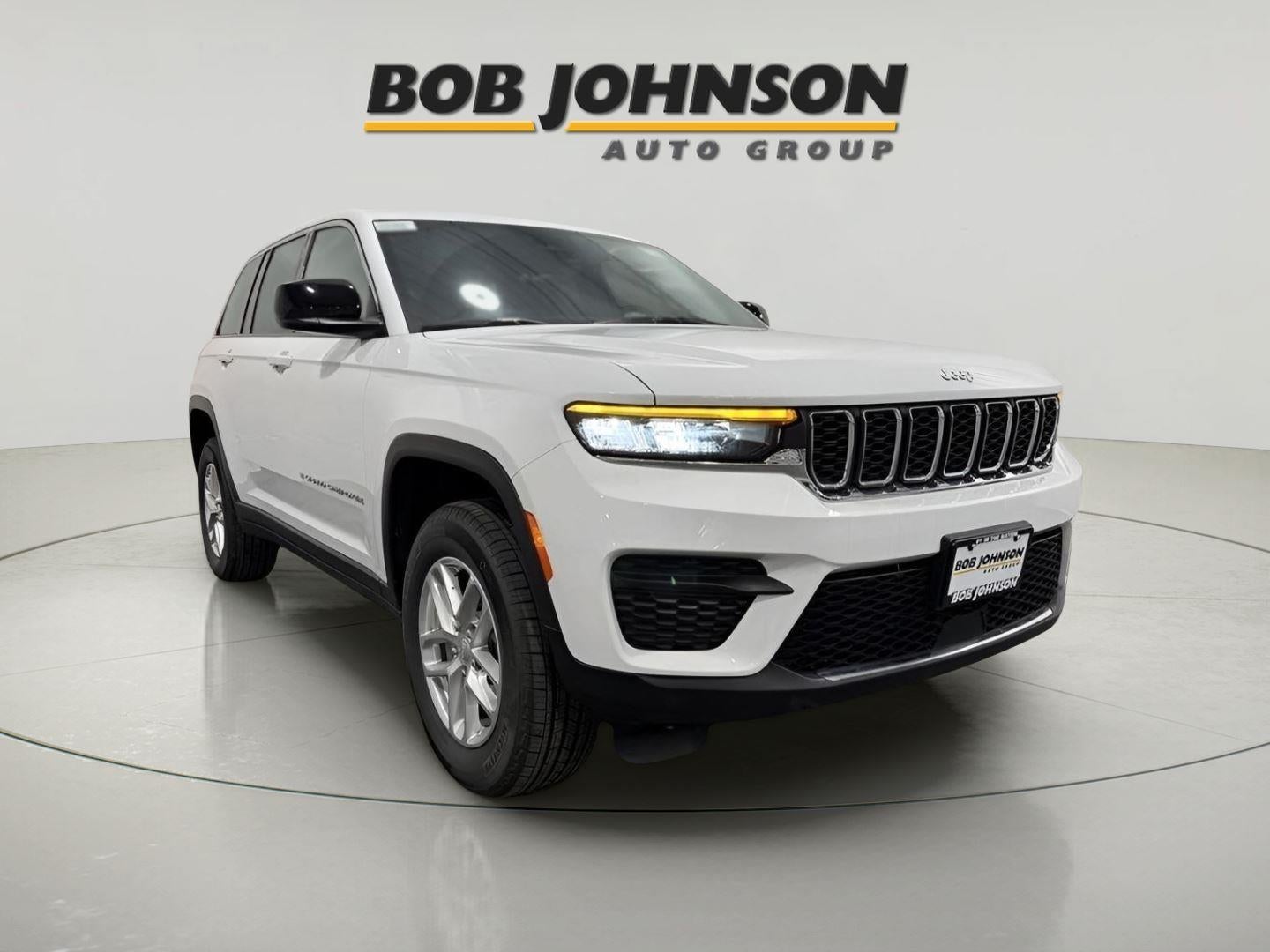 2025 Jeep Grand Cherokee GRAND CHEROKEE LAREDO X 4X4