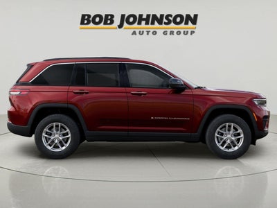 2025 Jeep Grand Cherokee GRAND CHEROKEE LAREDO X 4X4
